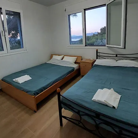 στο Porto Rafti